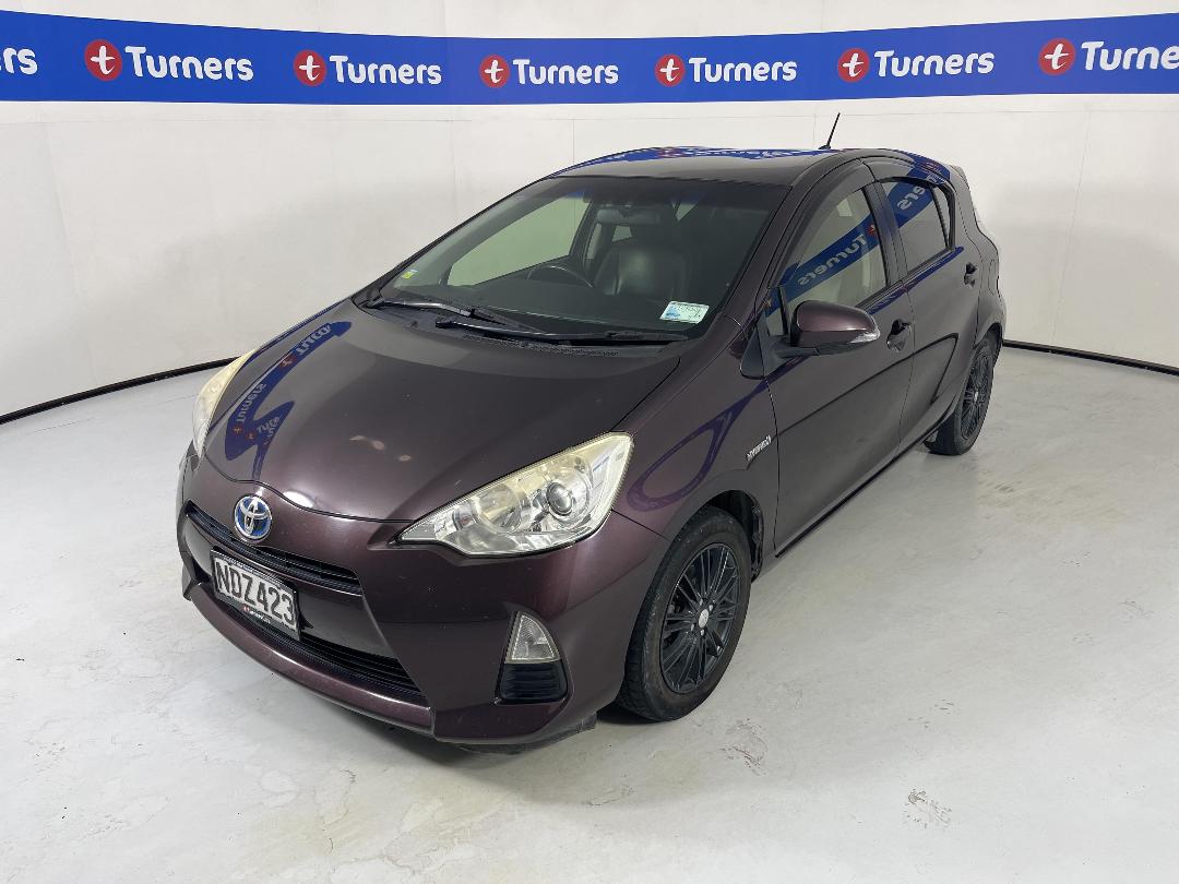 Photo '4' of Toyota Aqua Photo '4' of Toyota Aqua