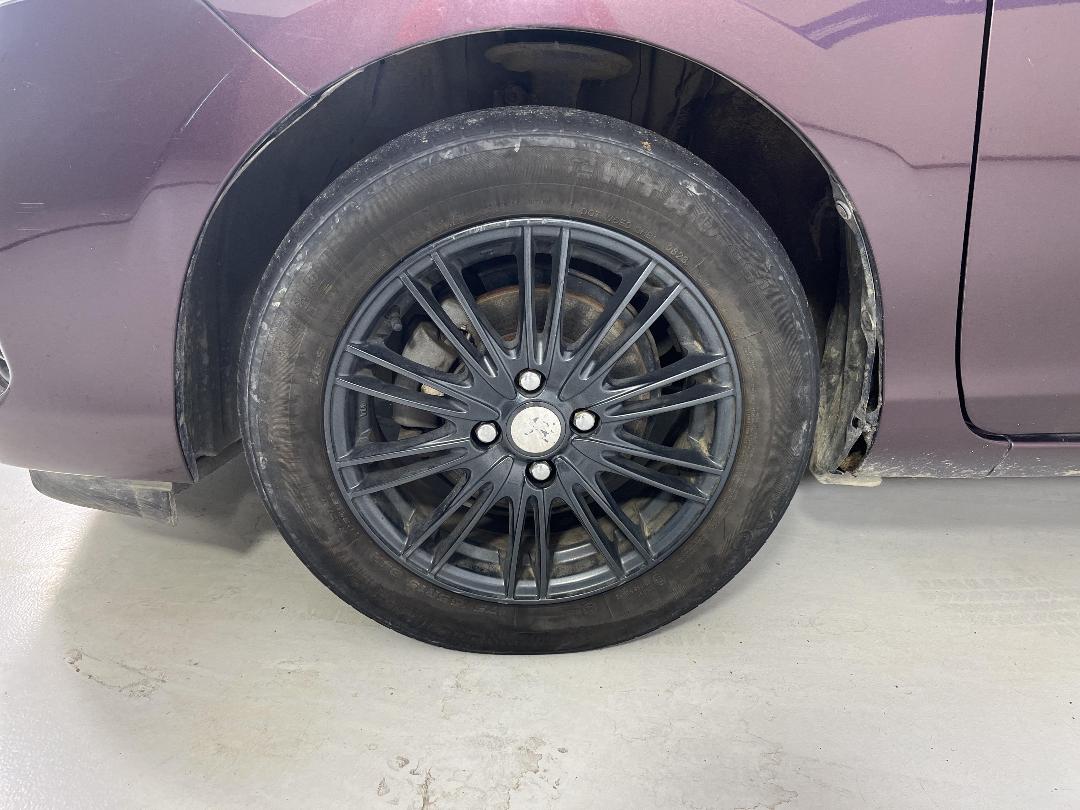 Photo '10' of Toyota Aqua Photo '10' of Toyota Aqua