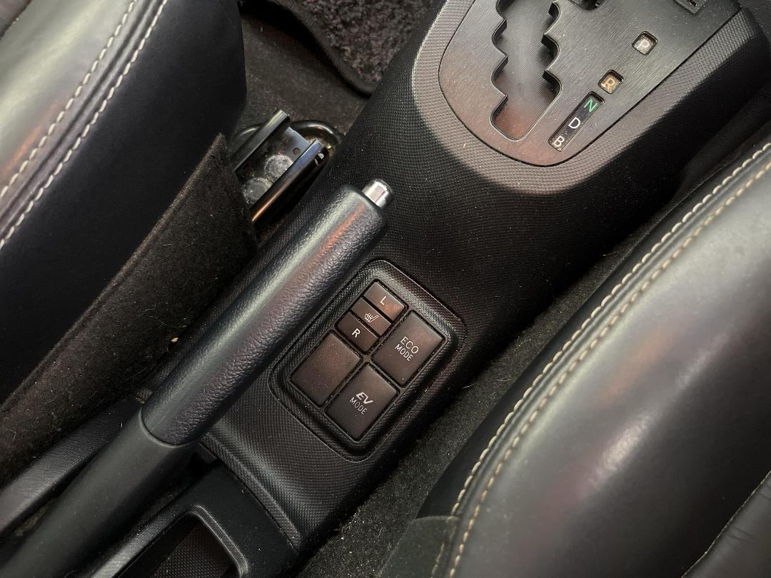 Photo '23' of Toyota Aqua Photo '23' of Toyota Aqua