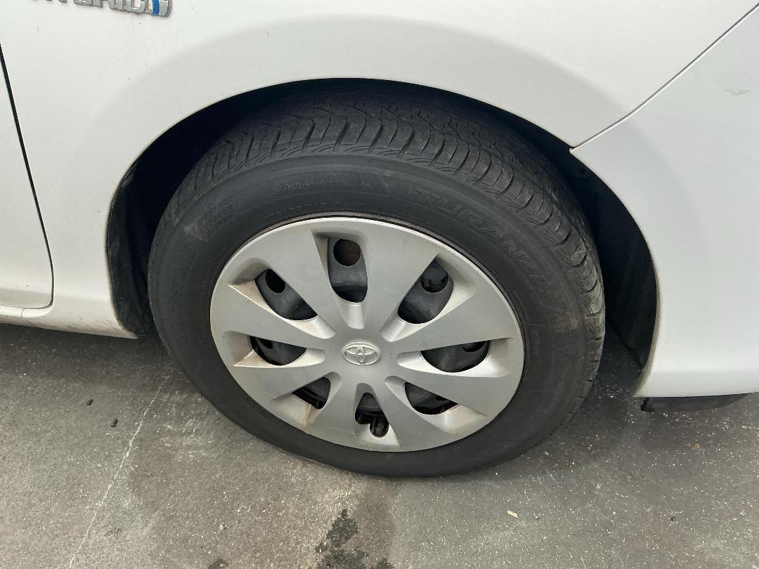 Photo '27' of Toyota Aqua Photo '27' of Toyota Aqua