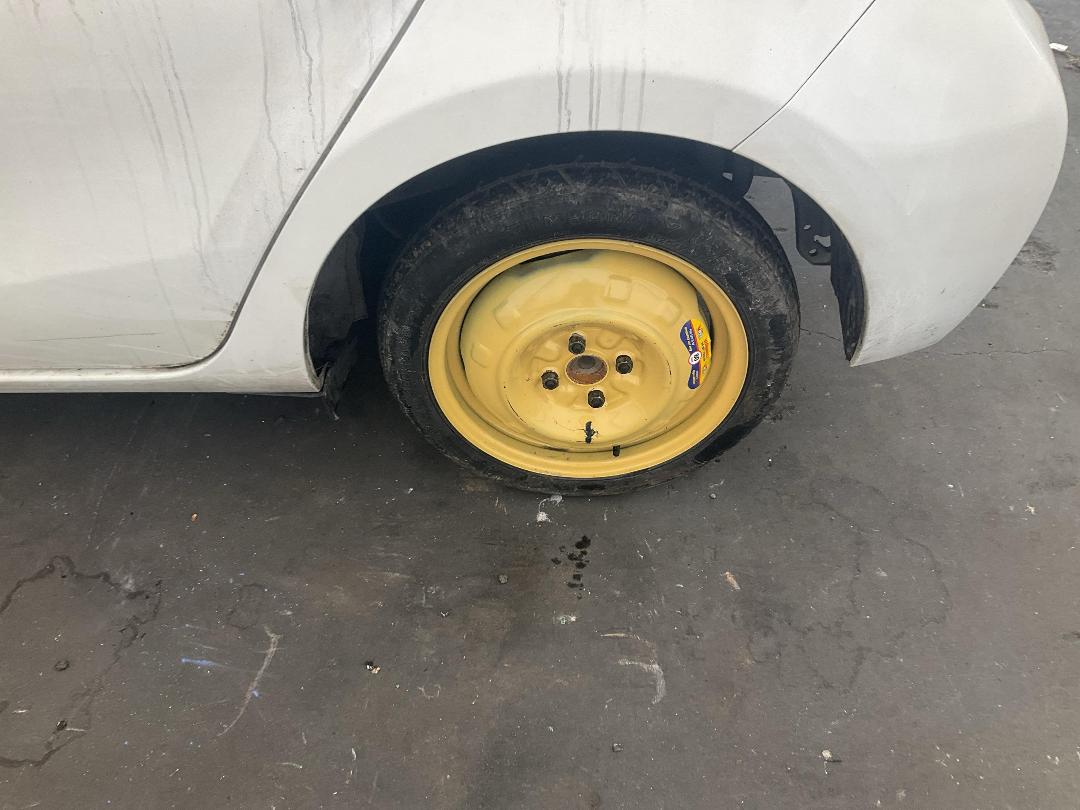 Photo '13' of Toyota Aqua Photo '13' of Toyota Aqua