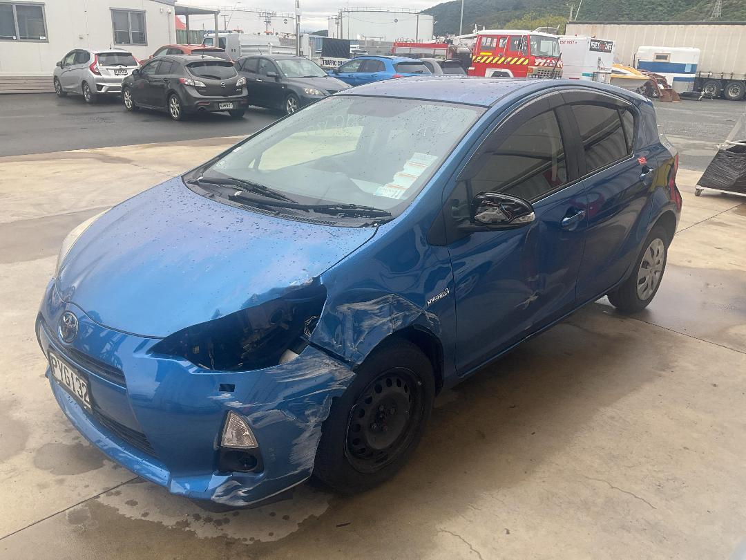 Photo '2' of Toyota Aqua Photo '2' of Toyota Aqua