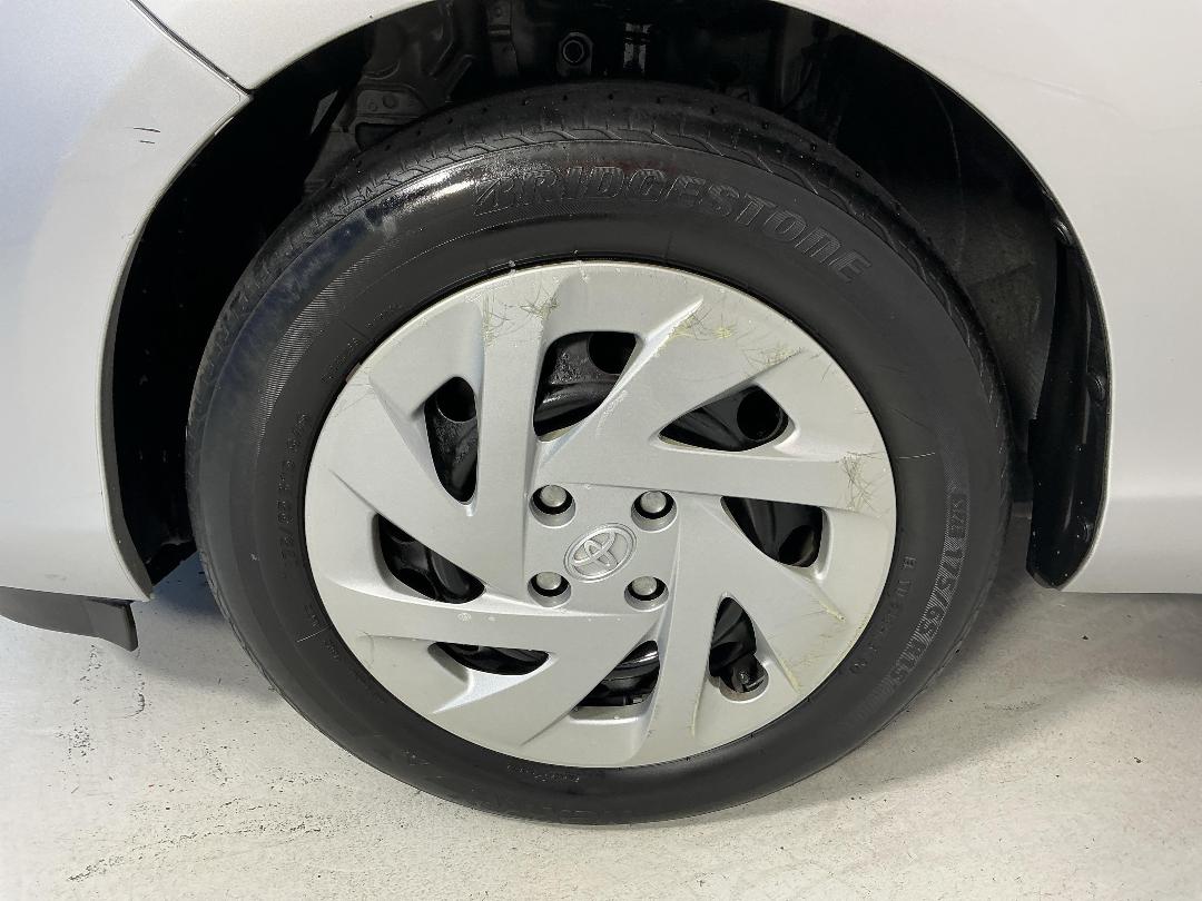 Photo '10' of Toyota Aqua