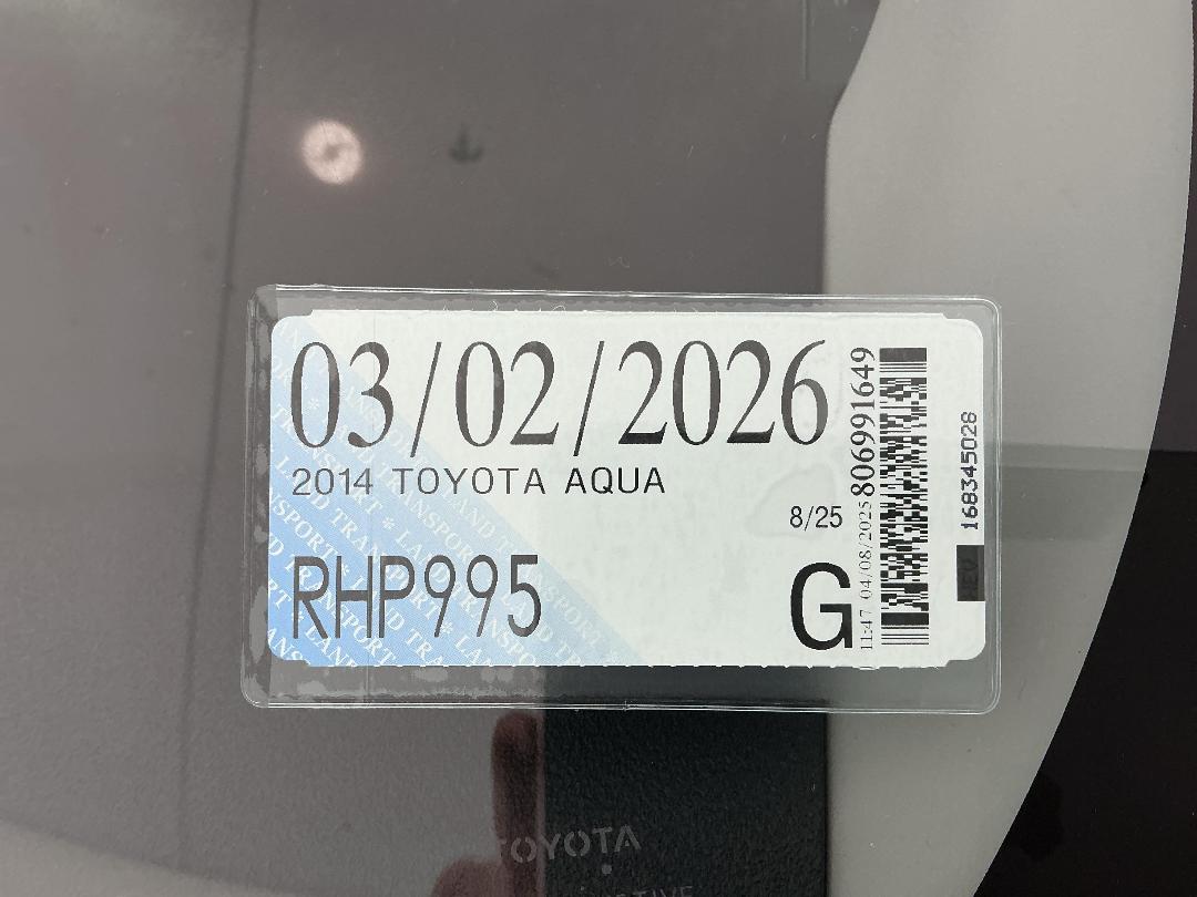 Photo '27' of Toyota Aqua