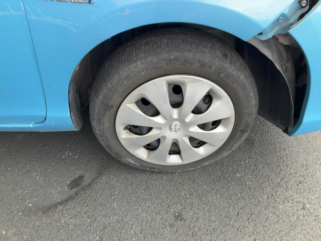 Photo '10' of Toyota Aqua Photo '10' of Toyota Aqua