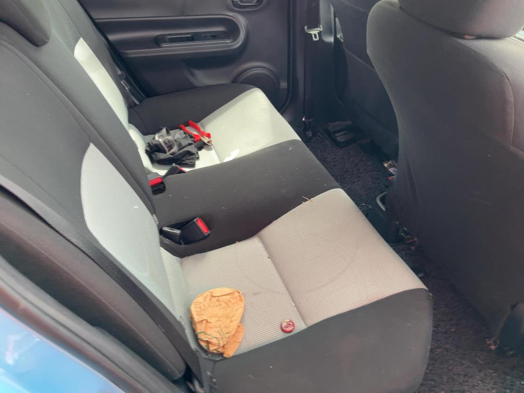 Photo '22' of Toyota Aqua Photo '22' of Toyota Aqua