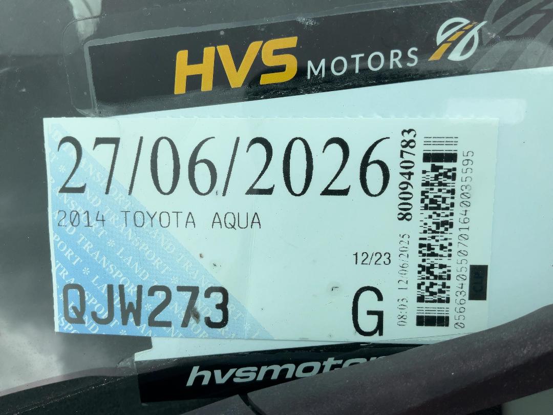 Photo '28' of Toyota Aqua Photo '28' of Toyota Aqua