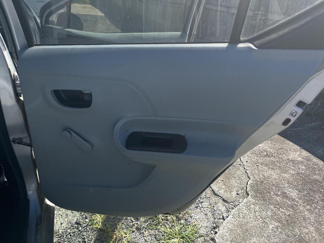 Photo '17' of Toyota Aqua Photo '17' of Toyota Aqua