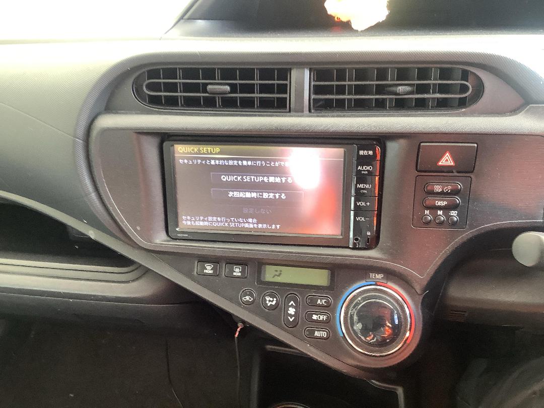 Photo '16' of Toyota Aqua Photo '16' of Toyota Aqua