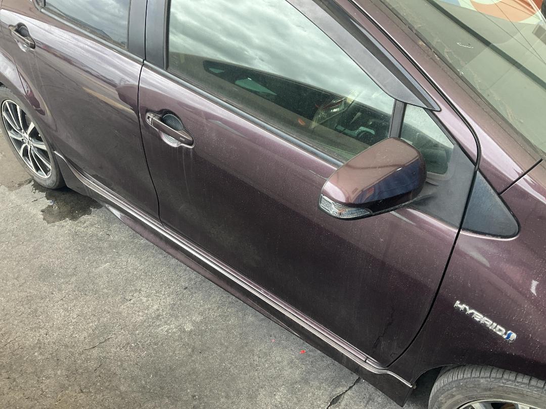 Photo '3' of Toyota Aqua Hybrid Photo '3' of Toyota Aqua Hybrid