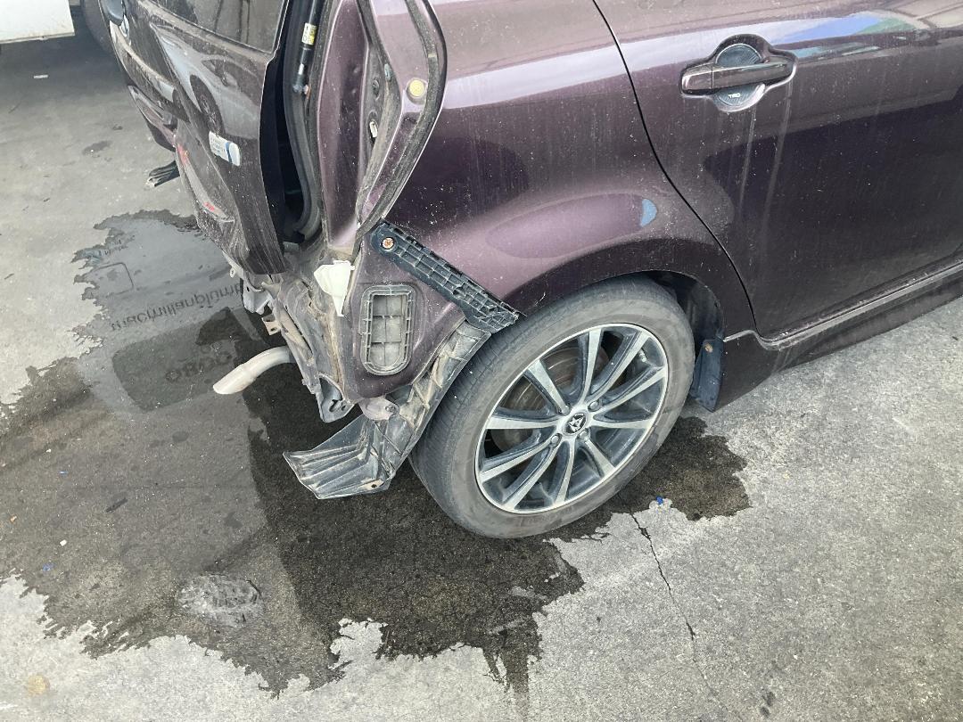 Photo '14' of Toyota Aqua Hybrid Photo '14' of Toyota Aqua Hybrid