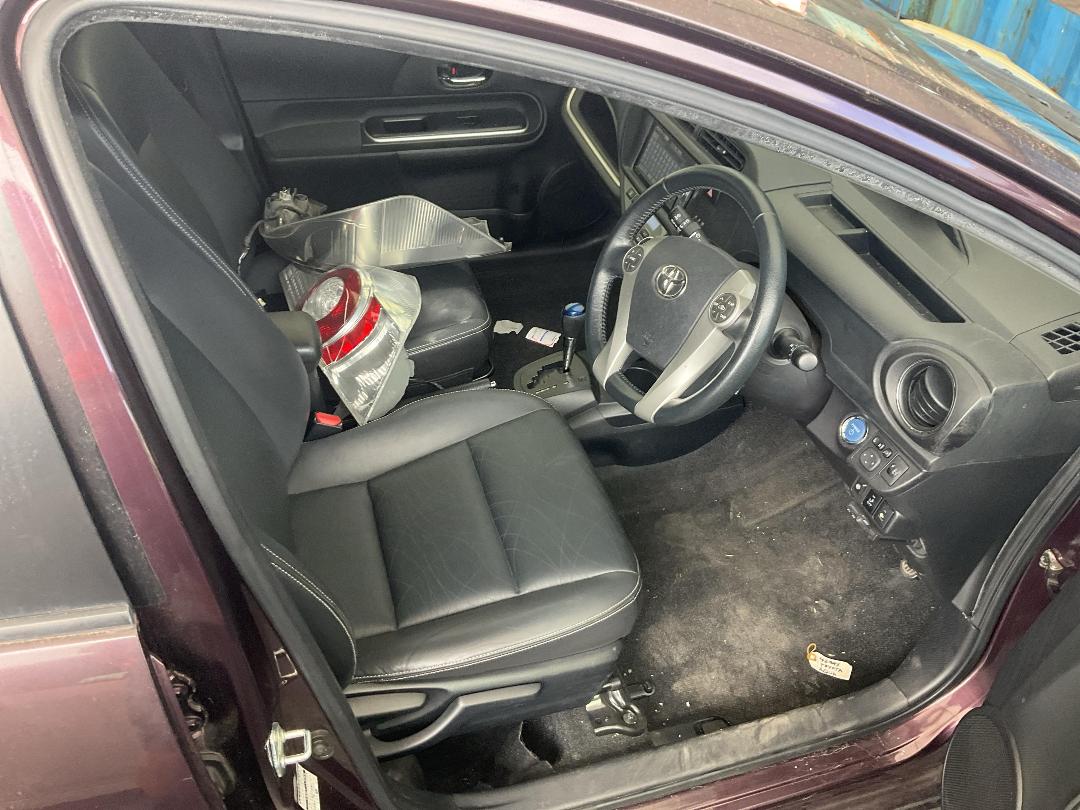 Photo '20' of Toyota Aqua Hybrid Photo '20' of Toyota Aqua Hybrid