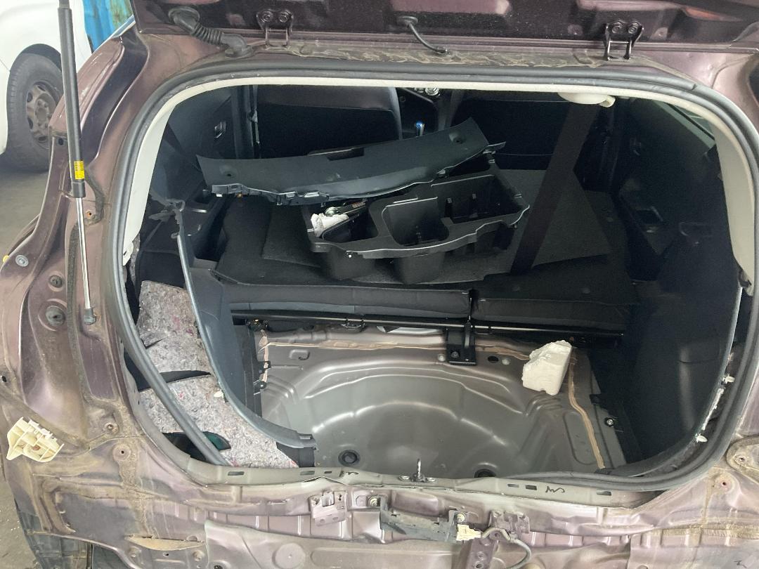 Photo '23' of Toyota Aqua Hybrid Photo '23' of Toyota Aqua Hybrid