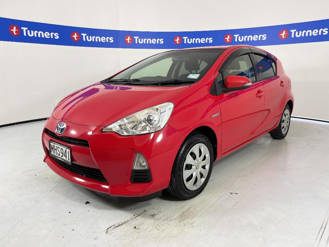 Photo '4' of Toyota Aqua Photo '4' of Toyota Aqua