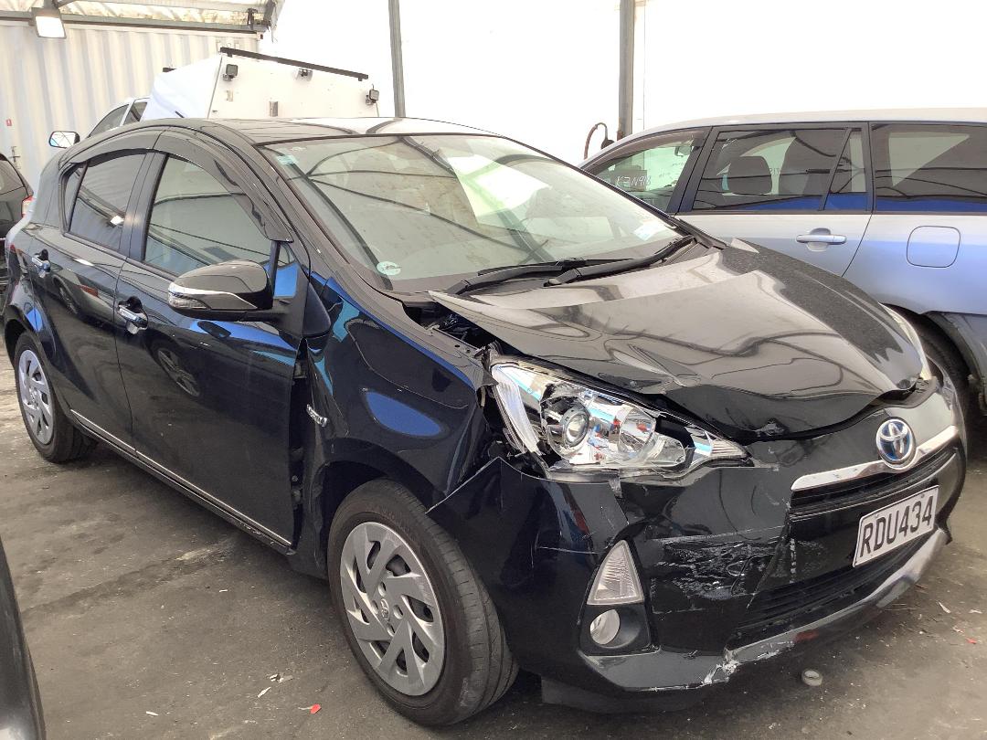 Photo '4' of Toyota Aqua