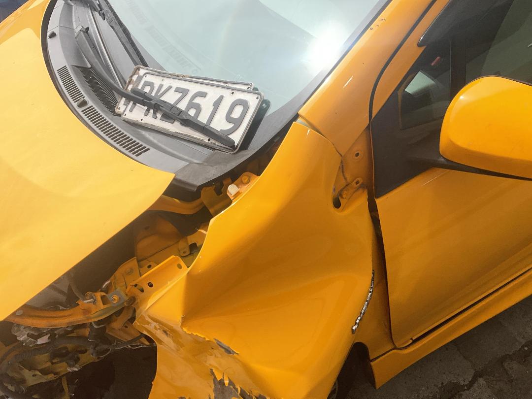 Photo '8' of Toyota Aqua Hybrid