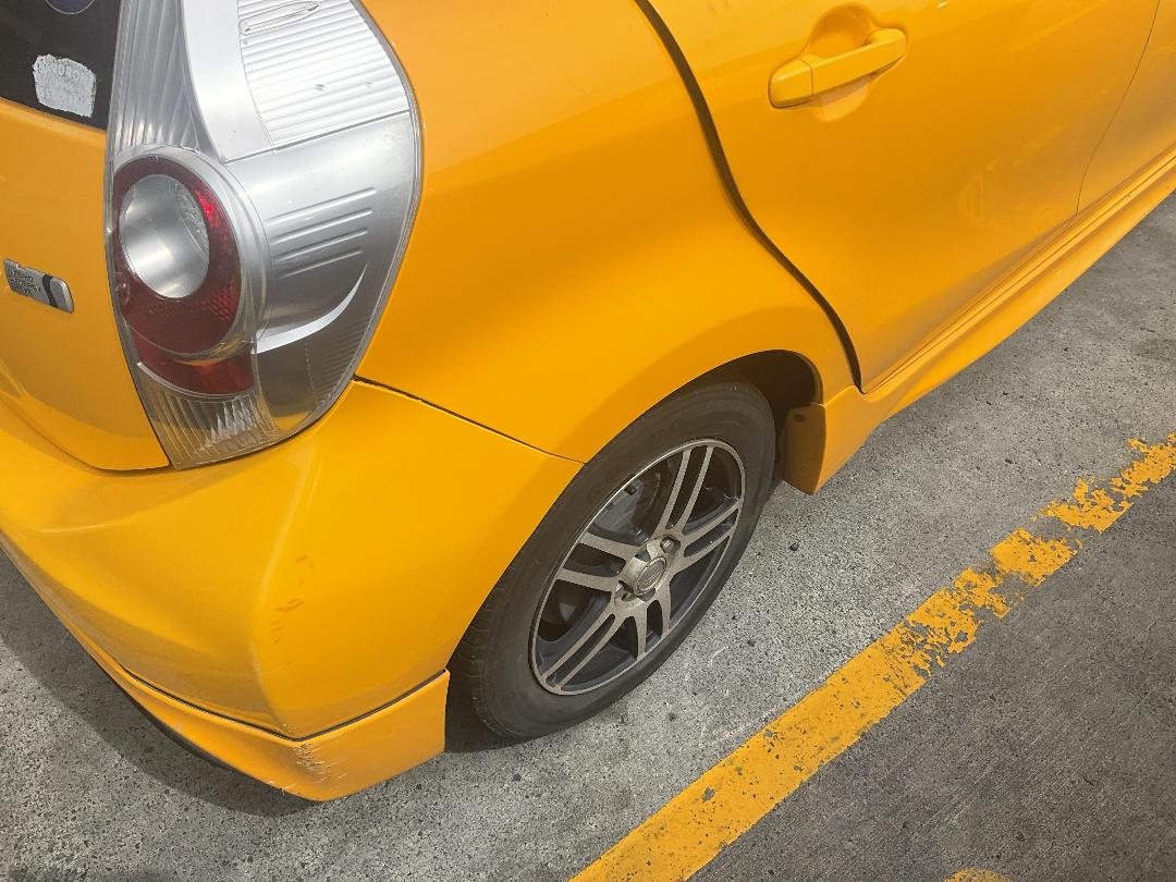 Photo '13' of Toyota Aqua Hybrid