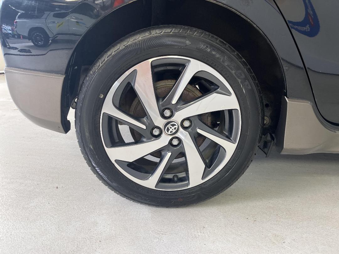 Photo '12' of Toyota Aqua Photo '12' of Toyota Aqua