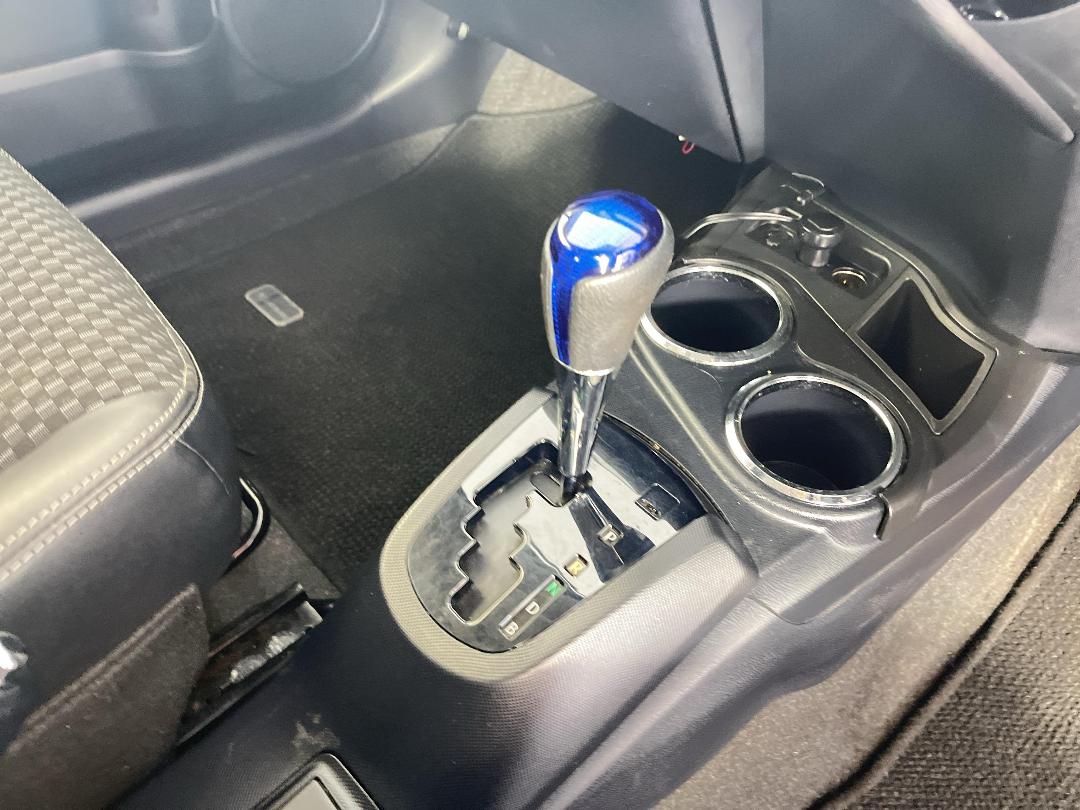 Photo '18' of Toyota Aqua Photo '18' of Toyota Aqua