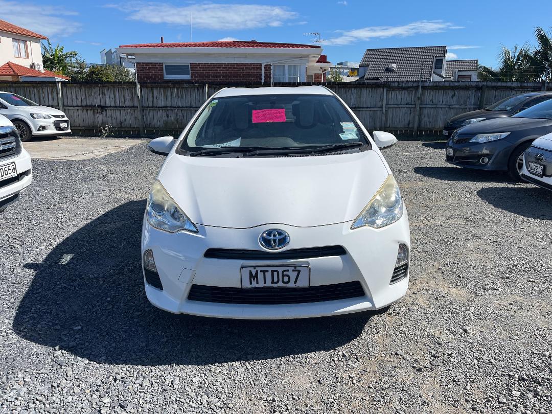 Photo '2' of Toyota Aqua