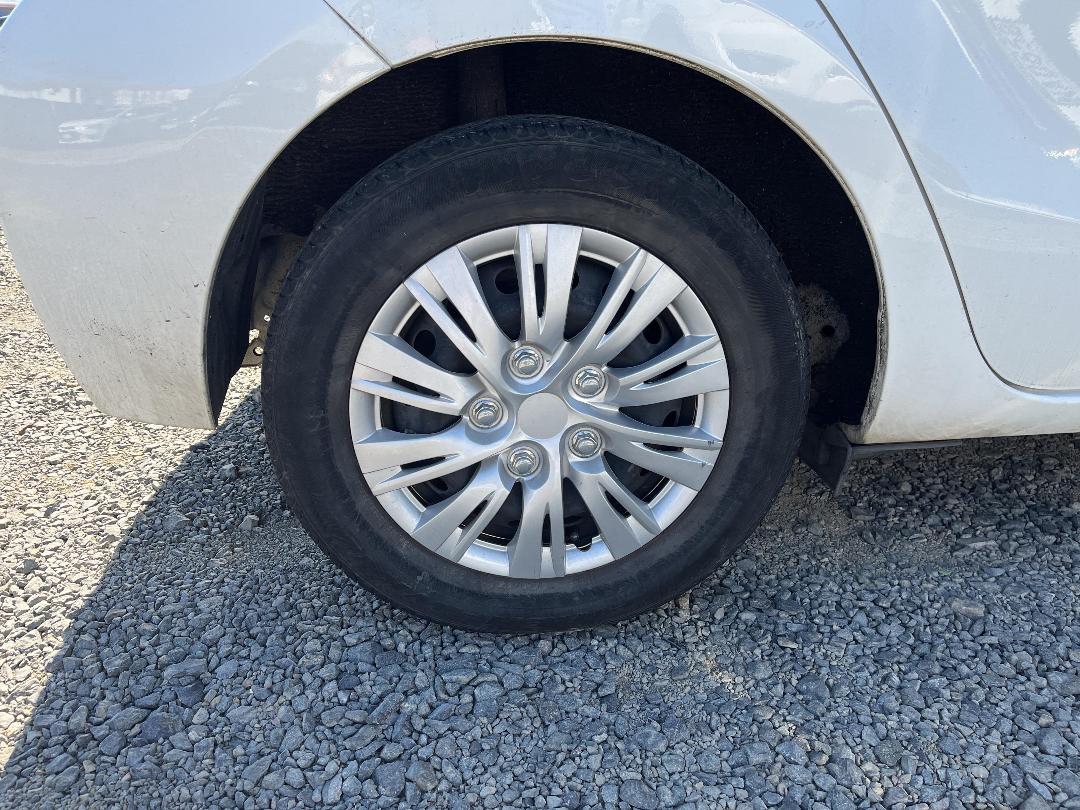 Photo '10' of Toyota Aqua