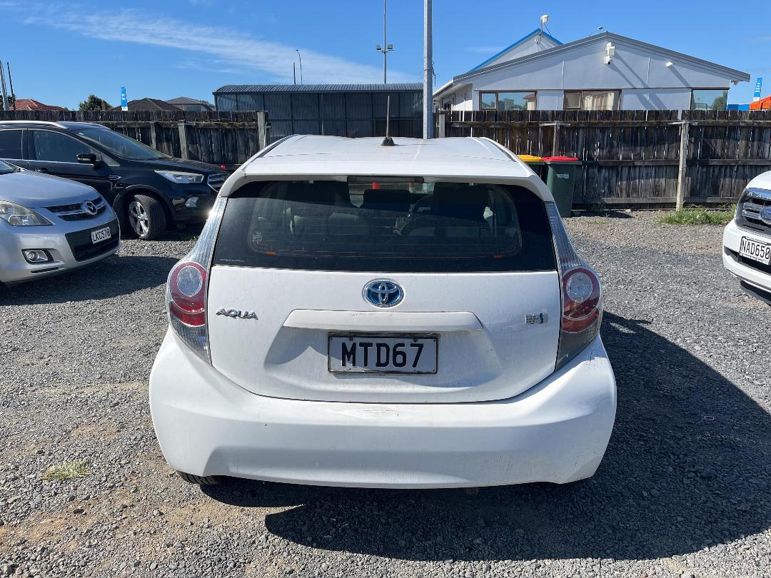 Photo '5' of Toyota Aqua