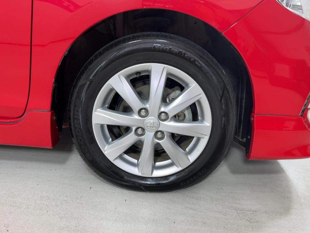 Photo '9' of Toyota Aqua Photo '9' of Toyota Aqua