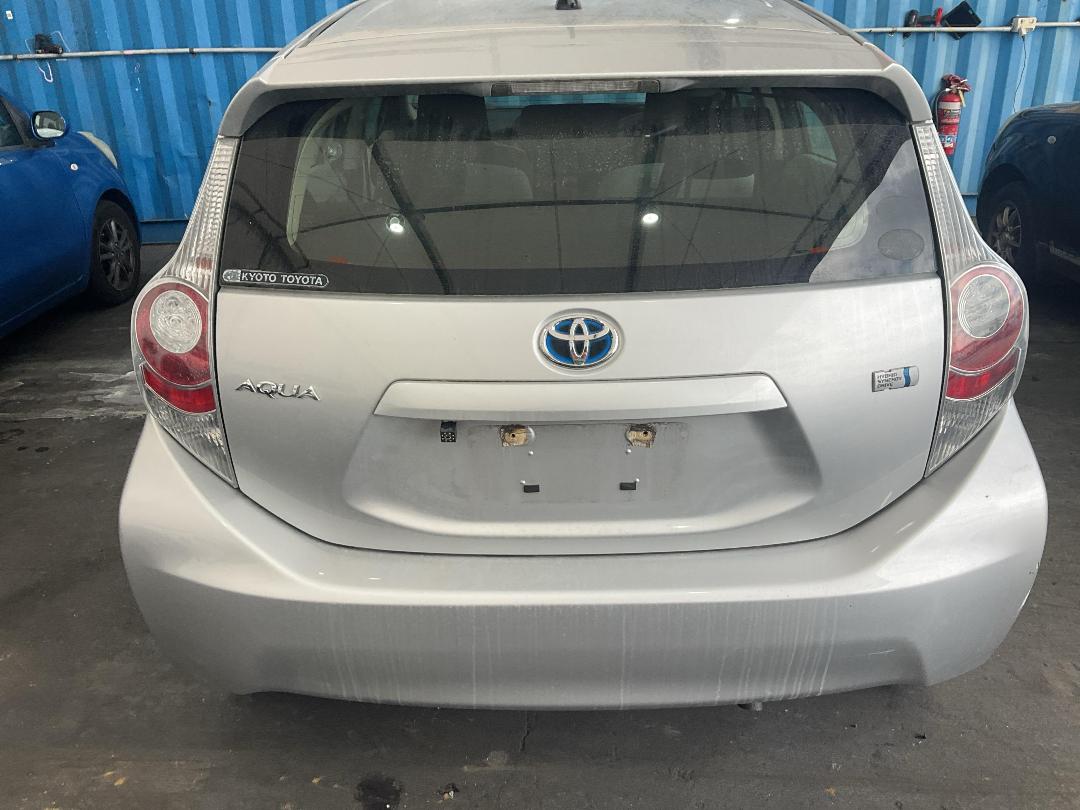 Photo '4' of Toyota Aqua