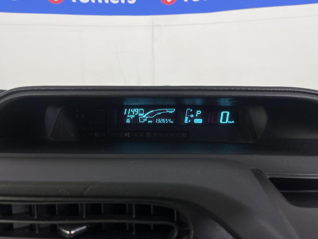 Photo '21' of Toyota Aqua