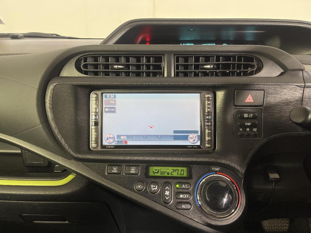 Photo '18' of Toyota Aqua