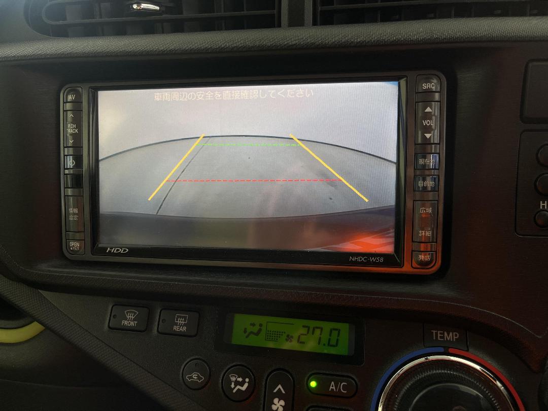 Photo '24' of Toyota Aqua