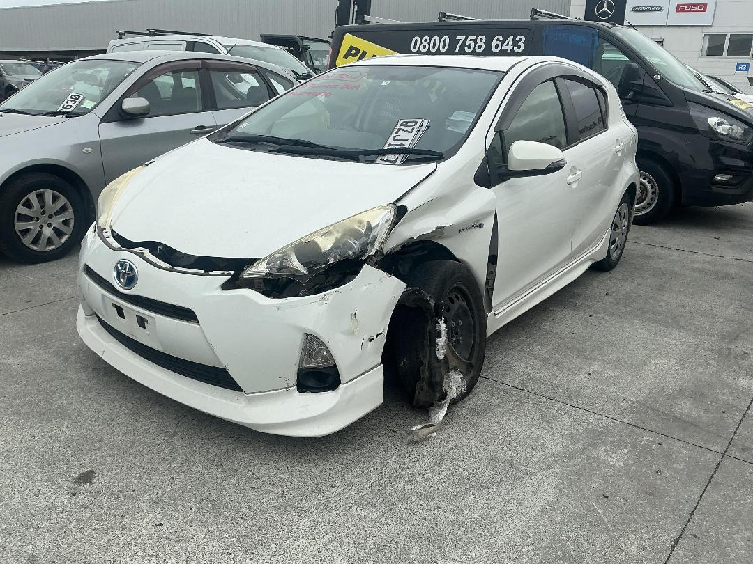 Photo '3' of Toyota Aqua