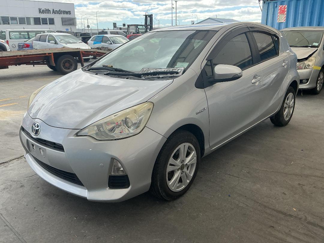 Photo '2' of Toyota Aqua