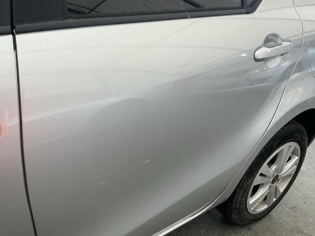 Photo '11' of Toyota Aqua