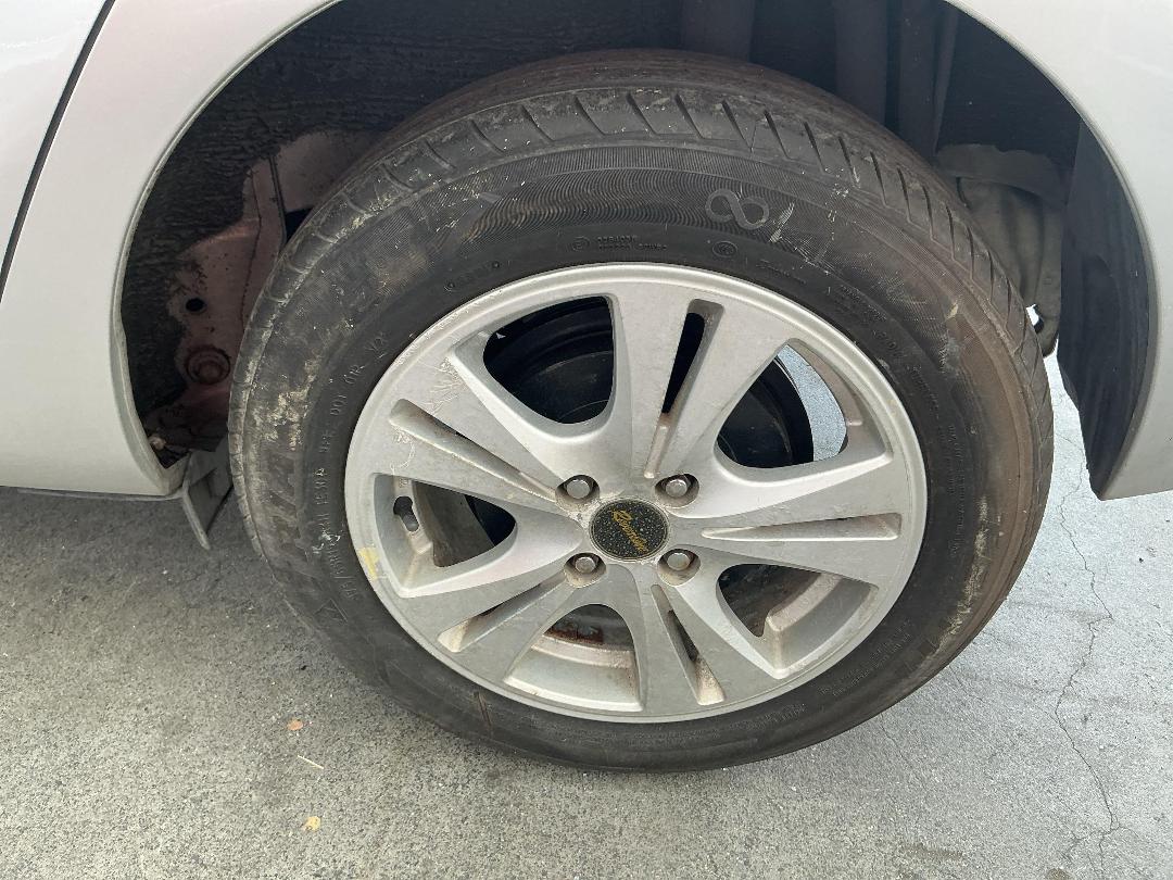 Photo '16' of Toyota Aqua