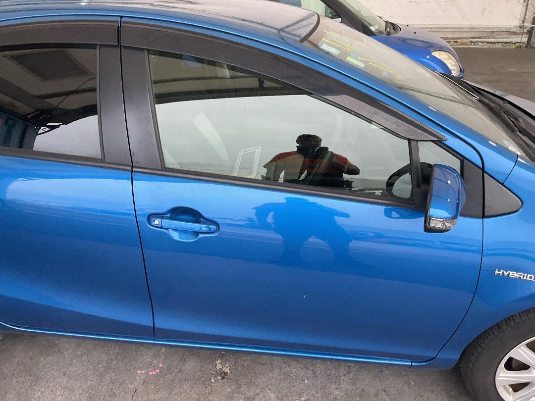 Photo '3' of Toyota Aqua