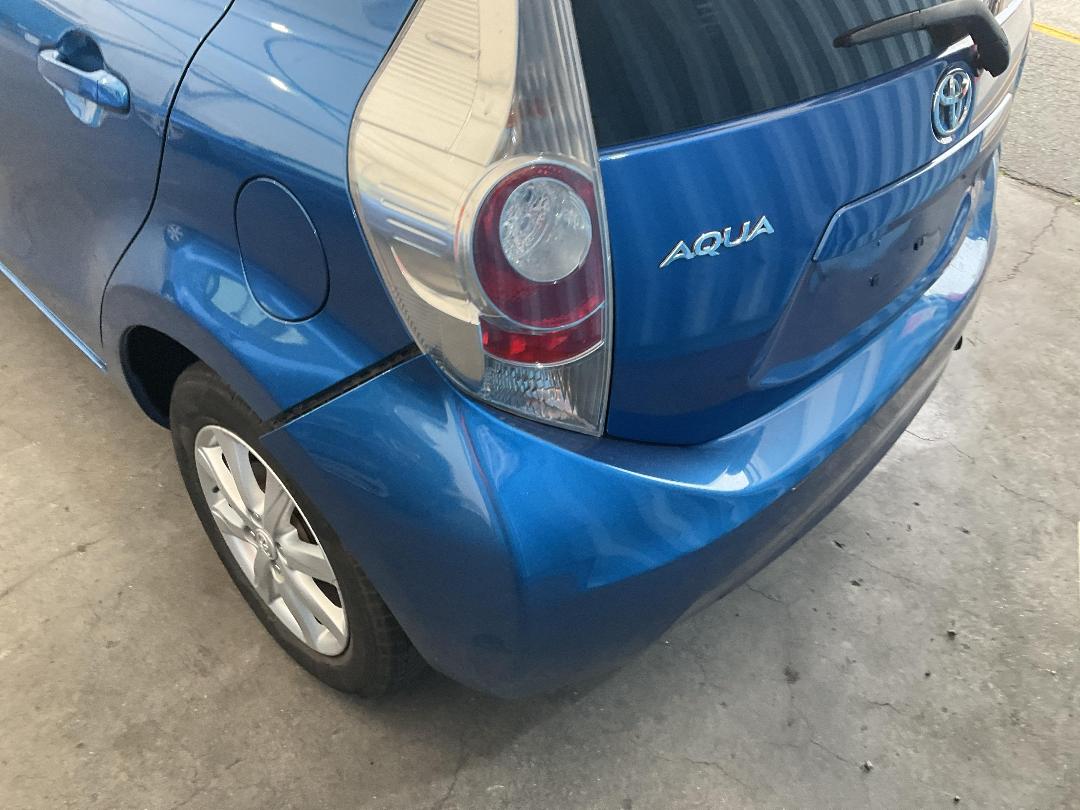 Photo '11' of Toyota Aqua