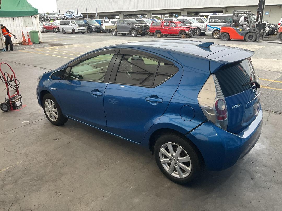 Photo '9' of Toyota Aqua