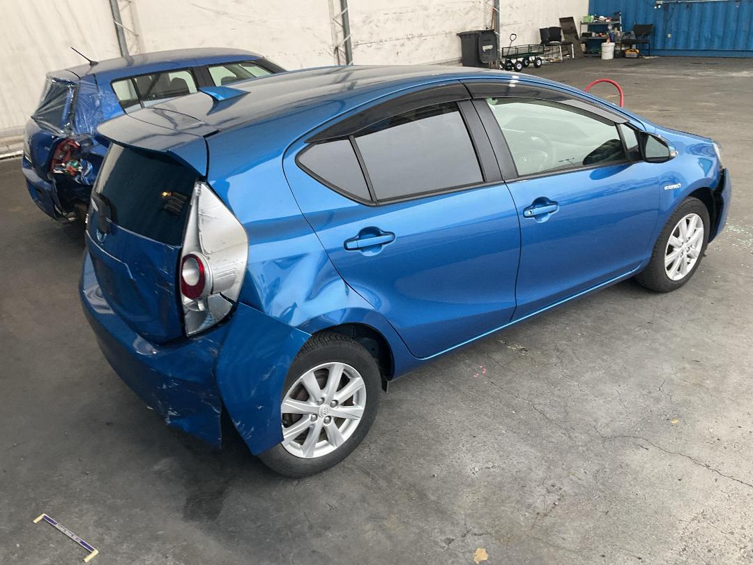 Photo '12' of Toyota Aqua