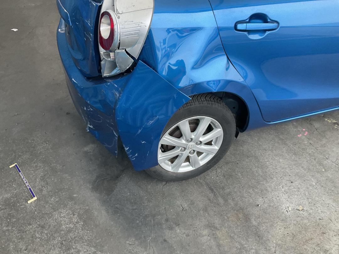 Photo '13' of Toyota Aqua