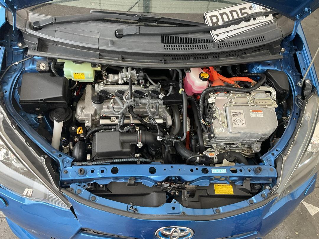 Photo '16' of Toyota Aqua