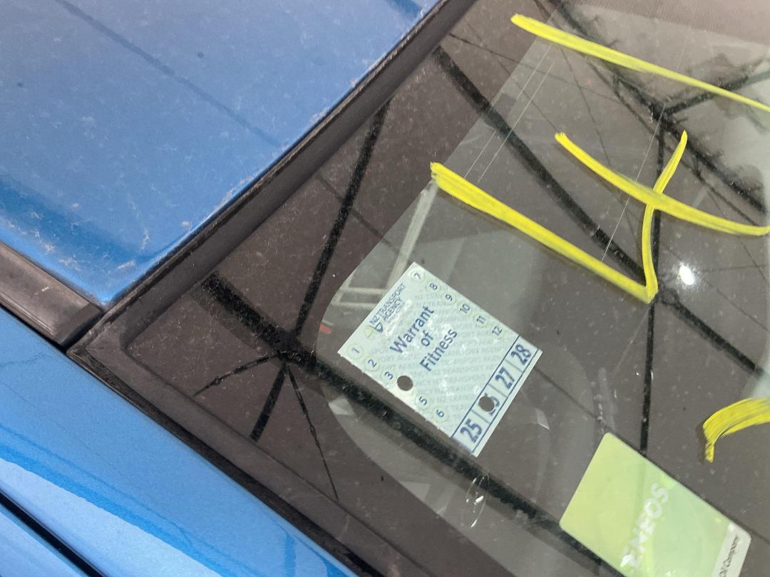 Photo '24' of Toyota Aqua