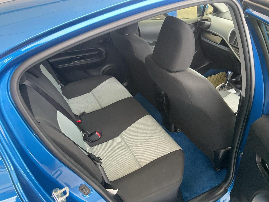 Photo '21' of Toyota Aqua