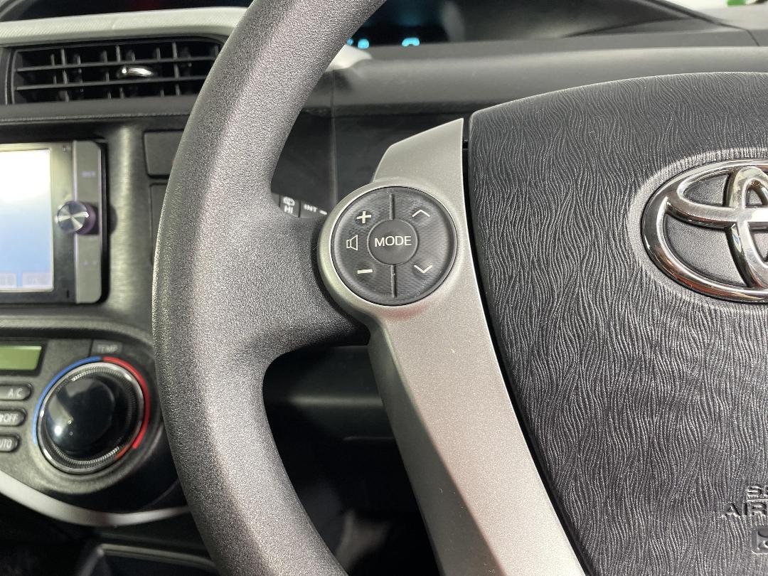 Photo '26' of Toyota Aqua