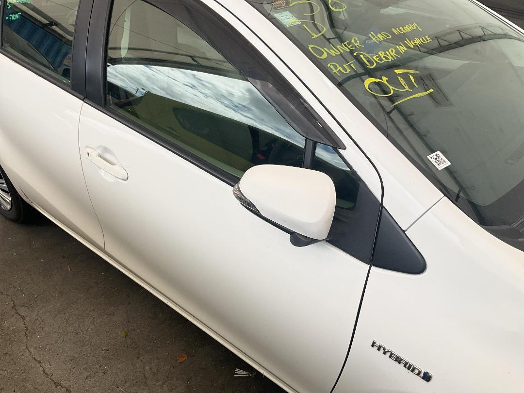 Photo '3' of Toyota Aqua