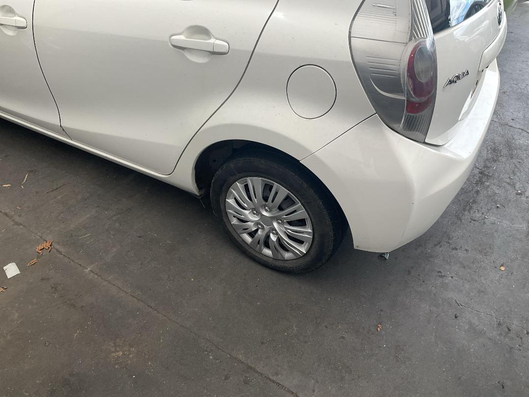 Photo '11' of Toyota Aqua