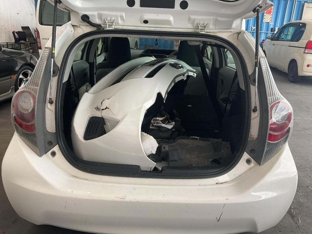 Photo '13' of Toyota Aqua