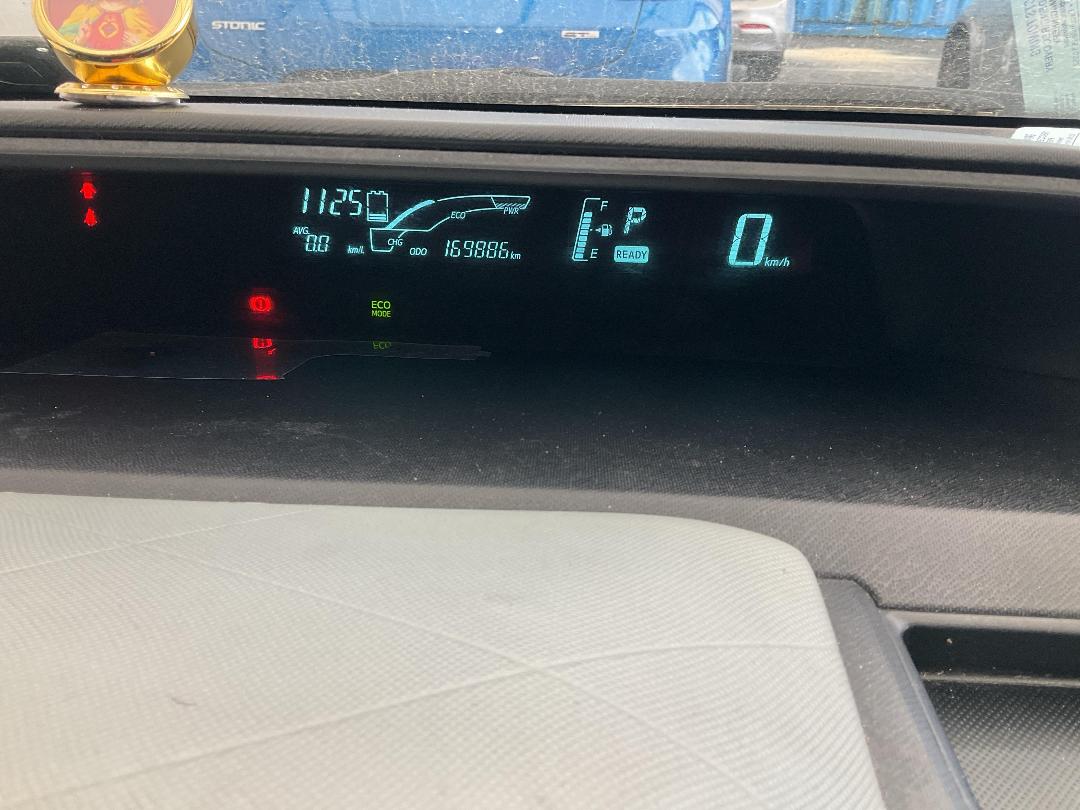 Photo '24' of Toyota Aqua Photo '24' of Toyota Aqua