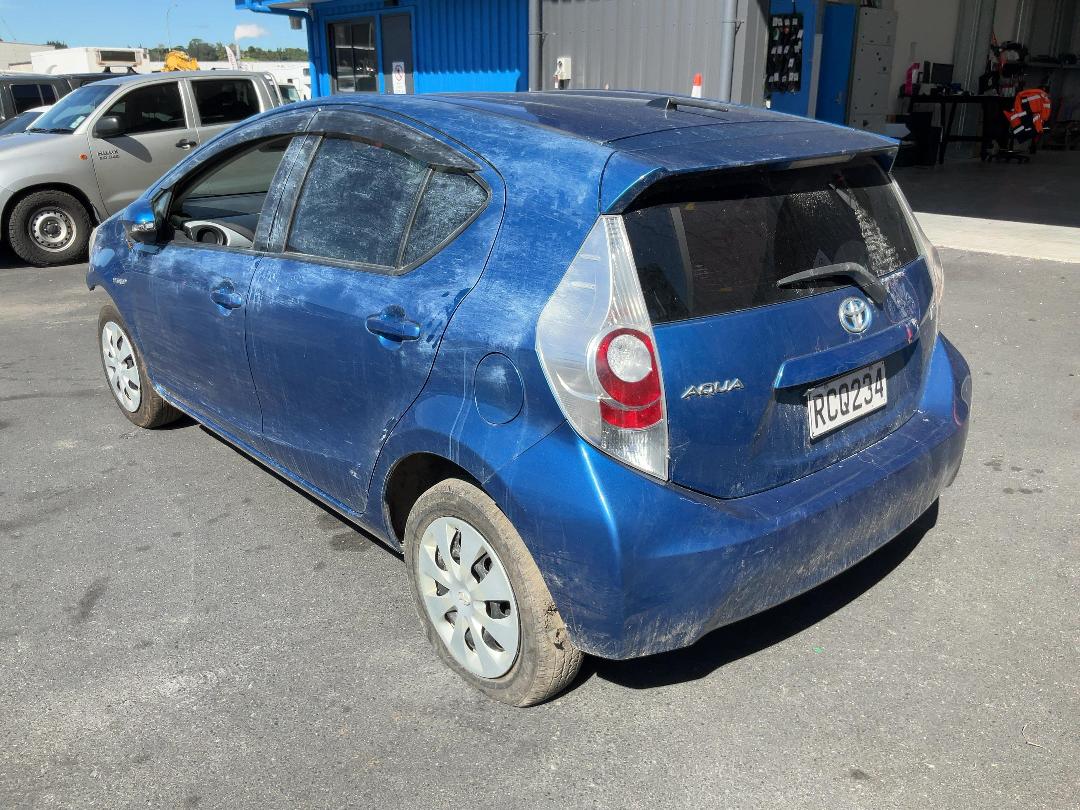 Photo '5' of Toyota Aqua