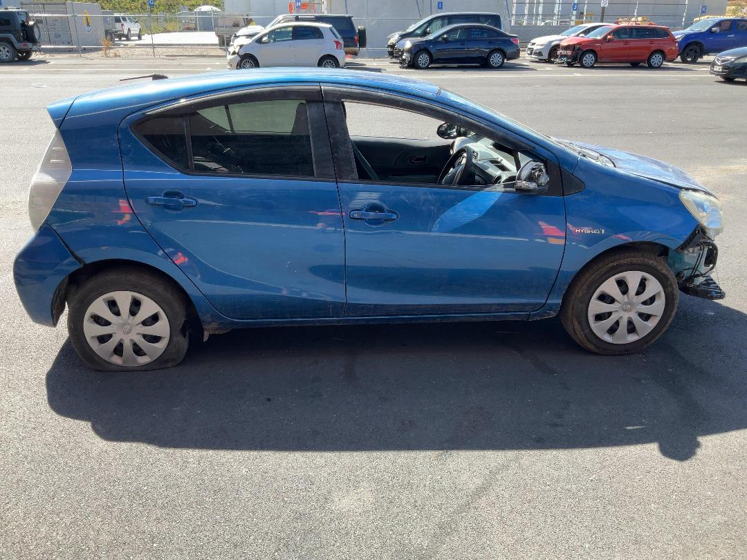 Photo '8' of Toyota Aqua